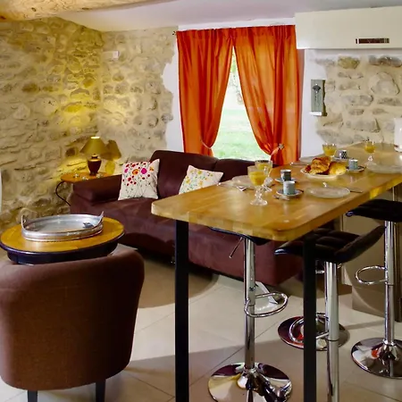 La Parenthese Saint-Sauveur-de-Cruzieres