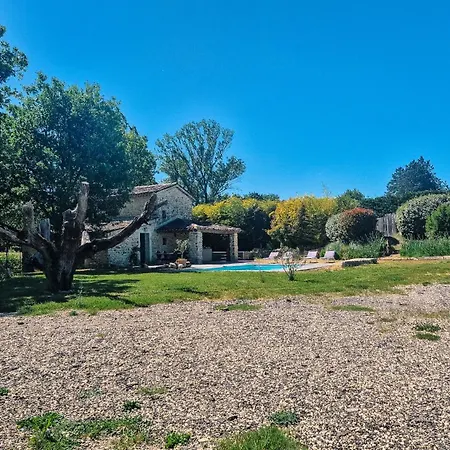 La Parenthese Holiday home